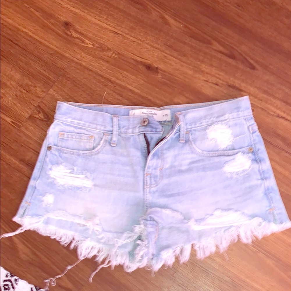 Abercrombie and Fitch short shorts